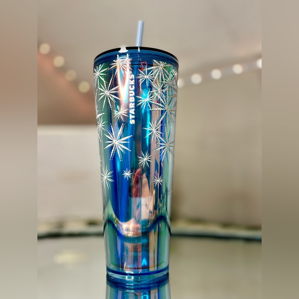 Starbucks 2023 Holiday Blue Holographic Winter Falling Snowflakes Tumbler NWT